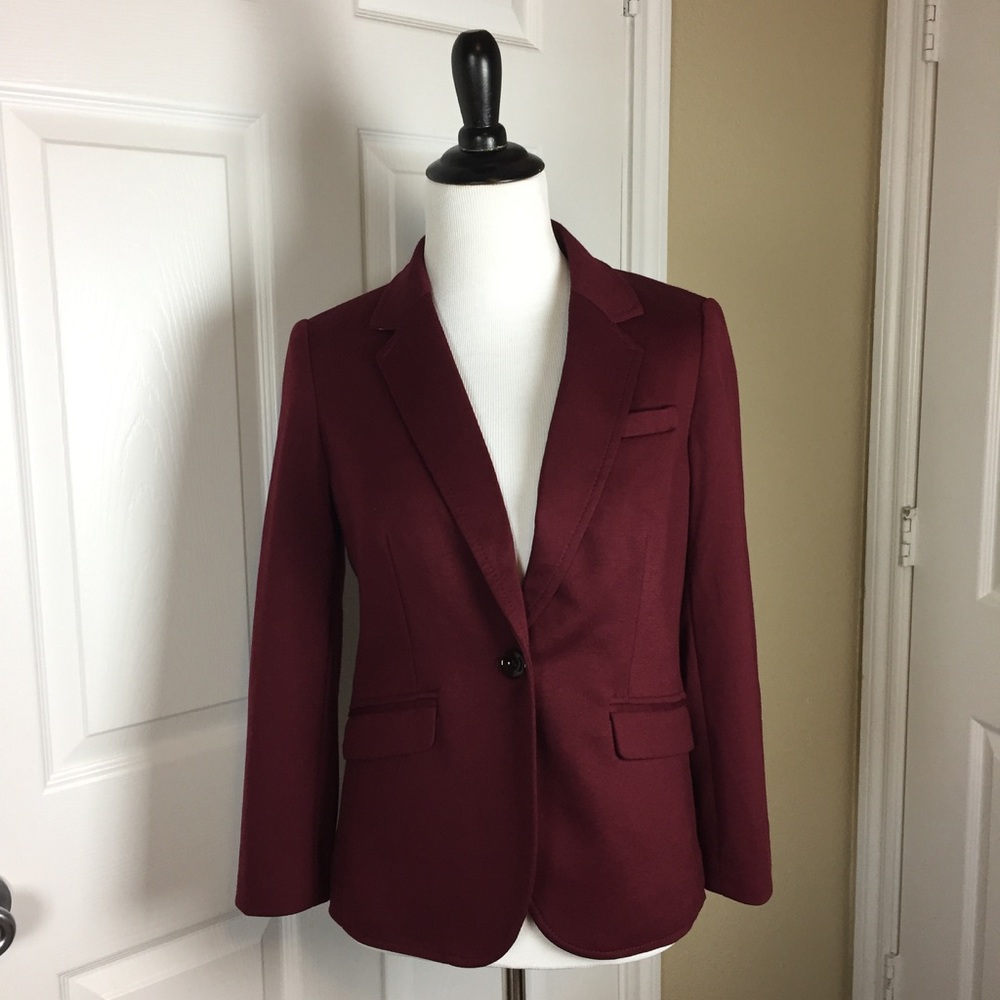 The Limited Burgundy Single-Button Blazer